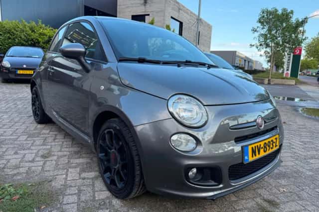 Fiat 500 (2013) thumbnail 2