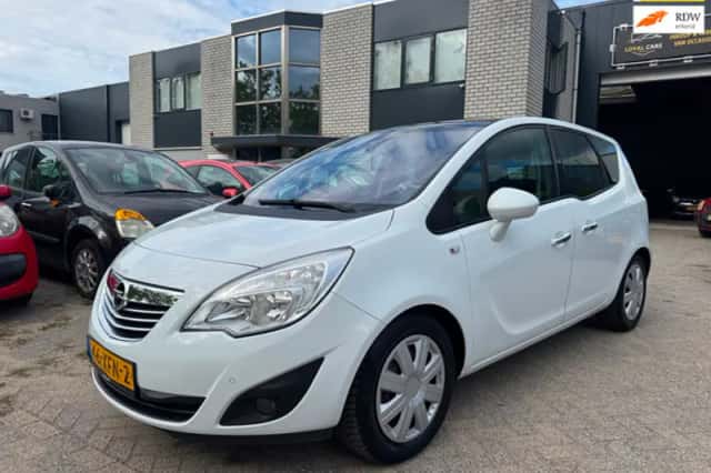 Opel Meriva (2012) thumbnail 1