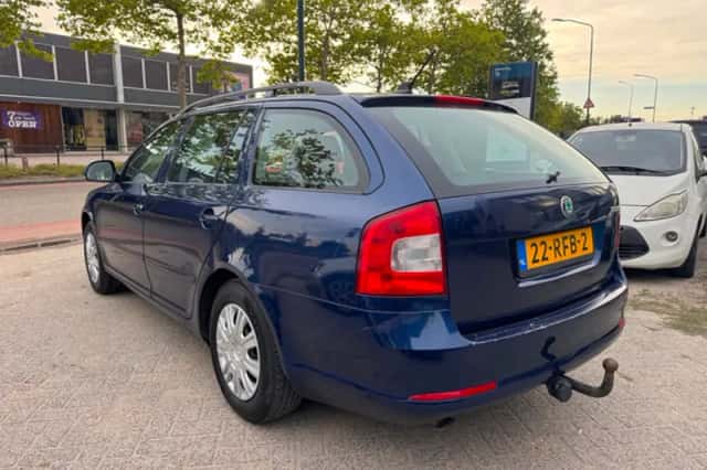 Škoda Octavia (2011) thumbnail 4