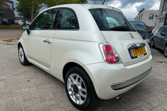 Fiat 500 (2011) thumbnail 4