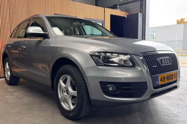Audi Q5 (2010) thumbnail 3