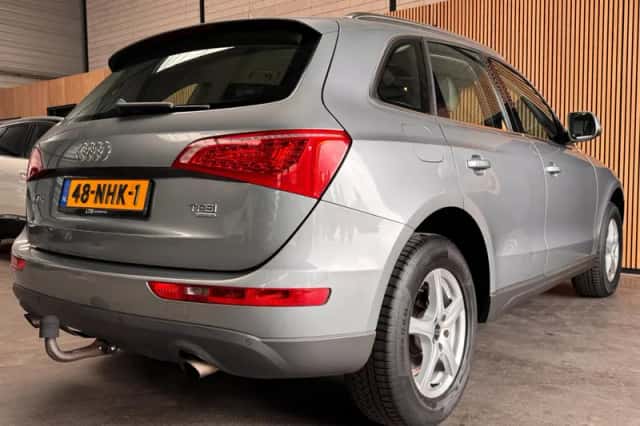 Audi Q5 (2010) thumbnail 4