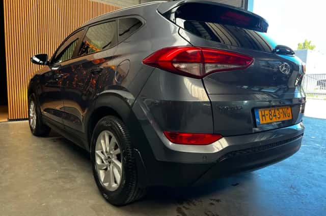 Hyundai Tucson (2016) thumbnail 5