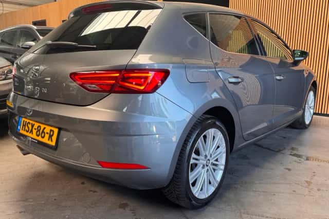 SEAT Leon (2018) thumbnail 4