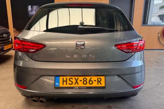 SEAT Leon (2018) thumbnail 5