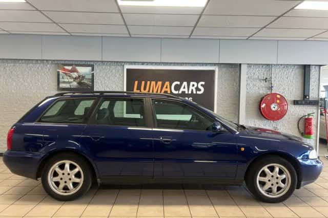 Audi A4 (1999) thumbnail 4