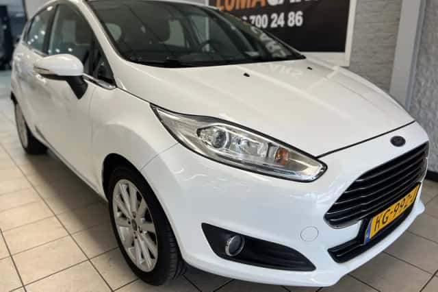 Ford Fiesta (2015) thumbnail 1