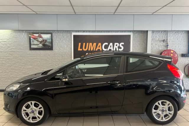 Ford Fiesta (2013) thumbnail 5