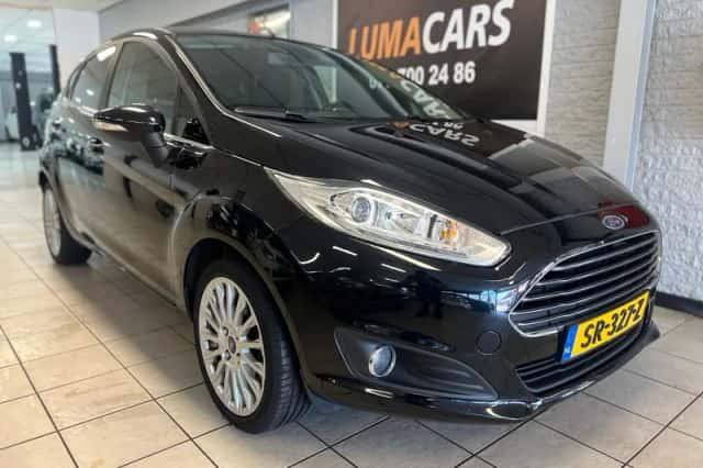 Ford Fiesta (2014) thumbnail 1