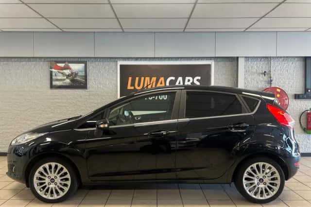 Ford Fiesta (2014) thumbnail 5