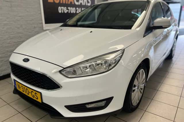 Ford Focus (2016) thumbnail 3