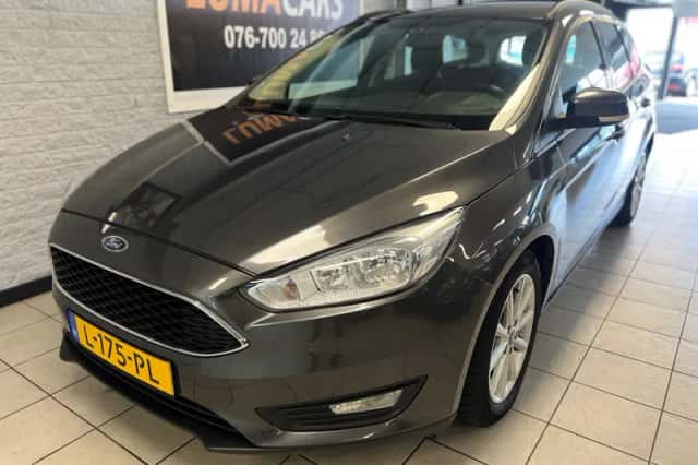Ford Focus (2017) thumbnail 3