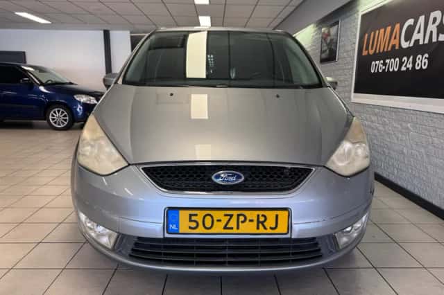 Ford Galaxy (2008) thumbnail 2