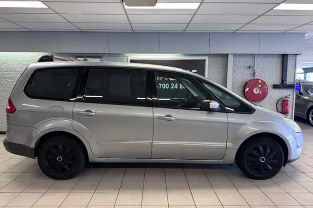 Ford Galaxy (2008) thumbnail 5