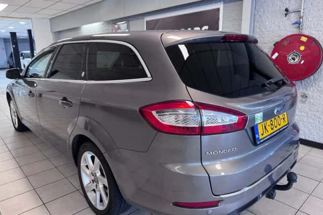 Ford Mondeo (2011) thumbnail 6