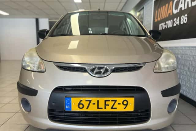 Hyundai i10 (2010) thumbnail 2