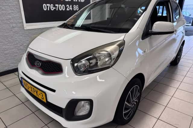 Kia Picanto (2012) thumbnail 3