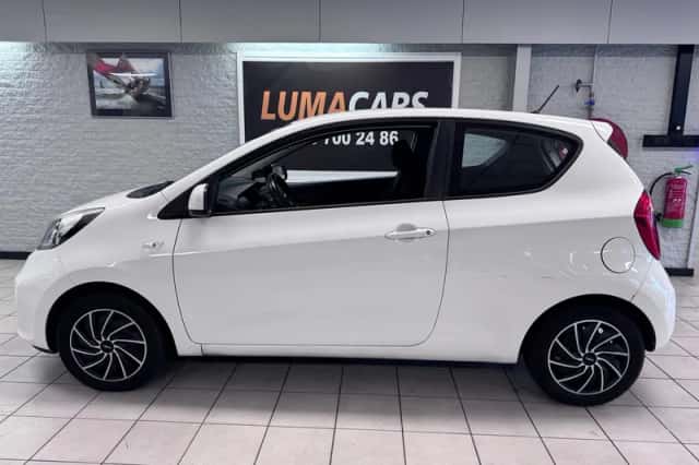 Kia Picanto (2012) thumbnail 4