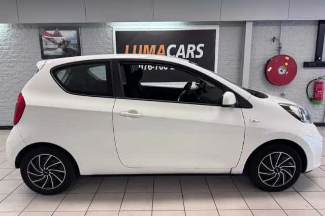 Kia Picanto (2012) thumbnail 5