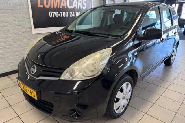 Nissan Note (2011) thumbnail 4