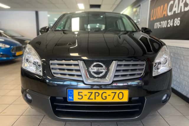 Nissan Qashqai (2008) thumbnail 3