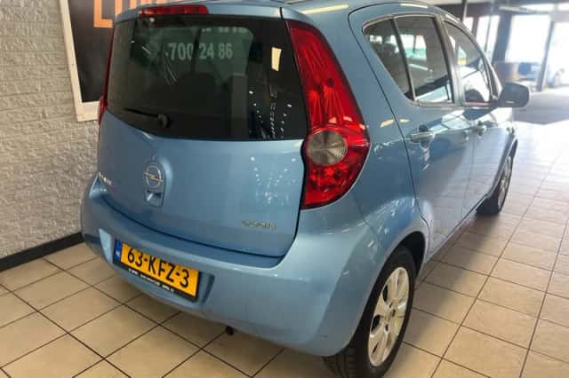 Opel Agila (2009) thumbnail 6