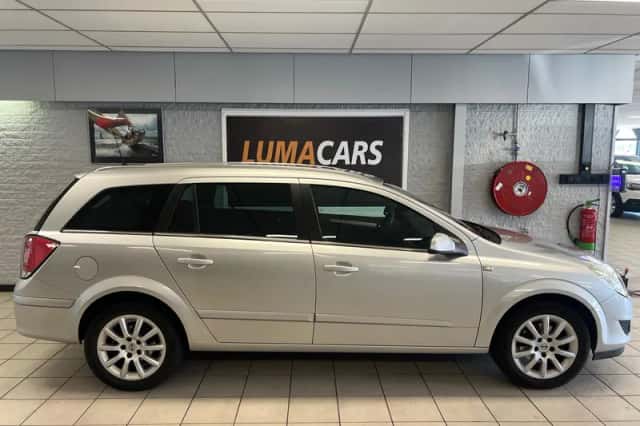 Opel Astra (2007) thumbnail 4