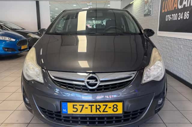 Opel Corsa (2012) thumbnail 2