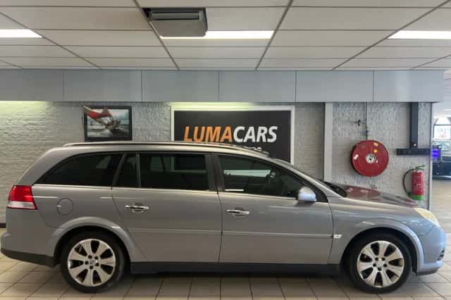 Opel Vectra (2009) thumbnail 4