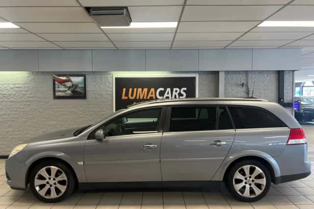 Opel Vectra (2009) thumbnail 5