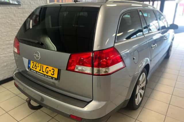 Opel Vectra (2009) thumbnail 6