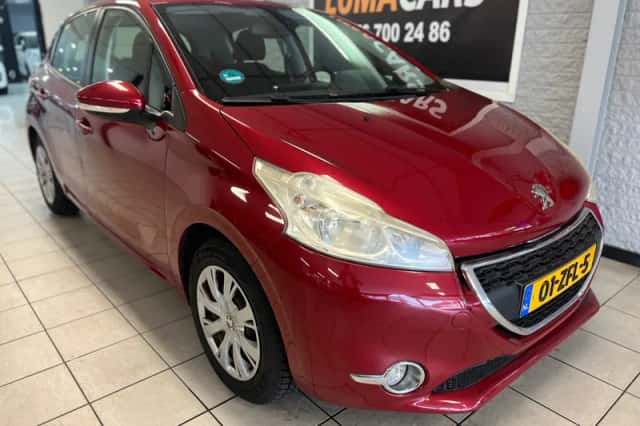 Peugeot 208 (2012) thumbnail 1
