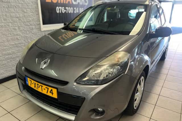 Renault Clio (2011) thumbnail 3