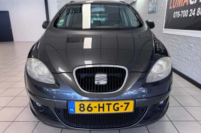 SEAT Altea XL (2009) thumbnail 2