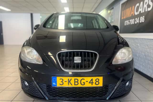 SEAT Altea XL (2012) thumbnail 2
