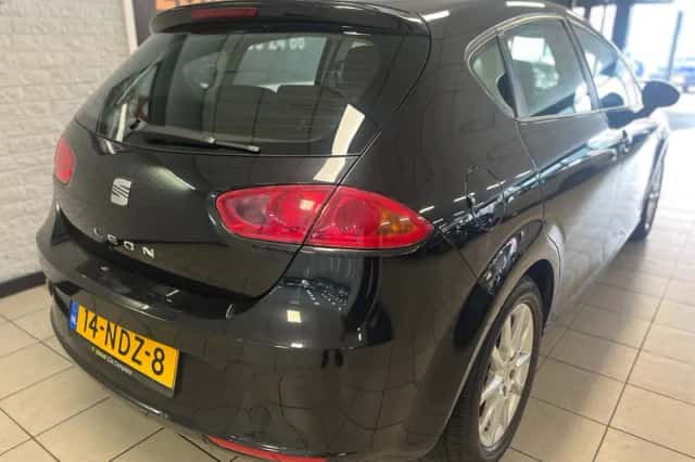 SEAT Leon (2009) thumbnail 6