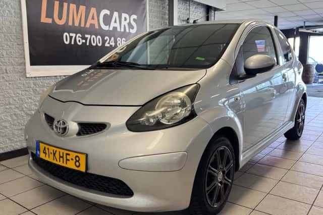 Toyota Aygo (2007) thumbnail 3