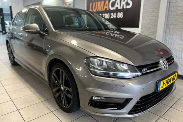 Volkswagen Golf (2015) thumbnail 1