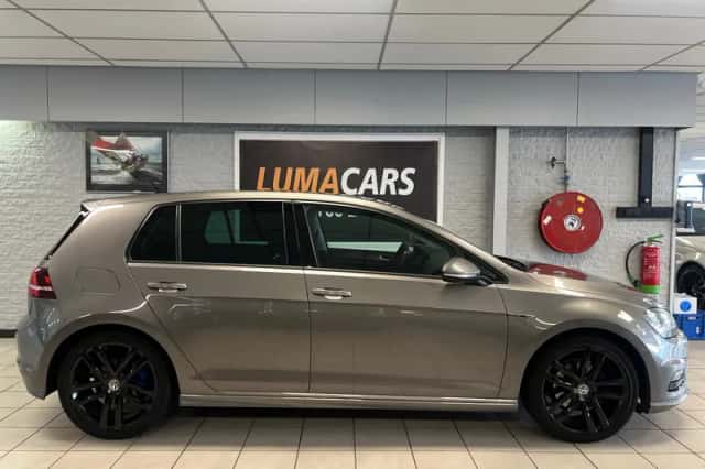 Volkswagen Golf (2015) thumbnail 5
