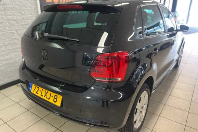 Volkswagen Polo (2010) thumbnail 6