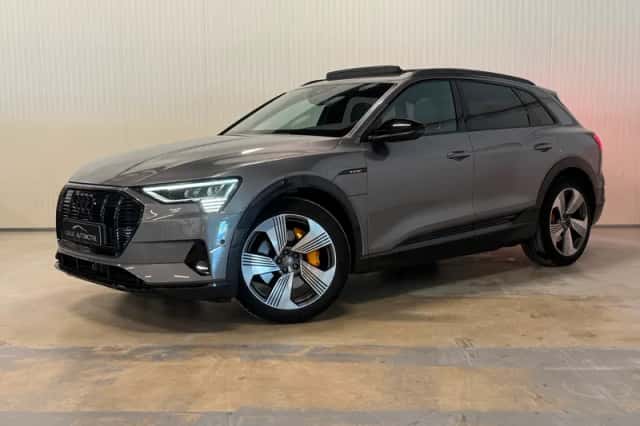 Audi e-tron (2019) thumbnail 1