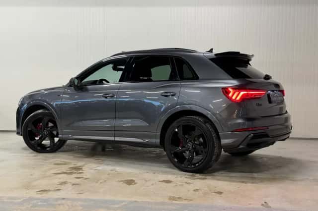 Audi Q3 (2021) thumbnail 2