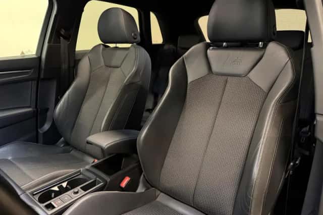 Audi Q3 (2021) thumbnail 4