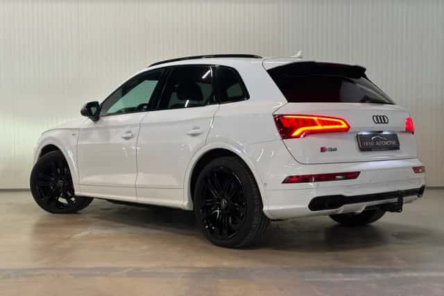 Audi SQ5 (2017) thumbnail 2