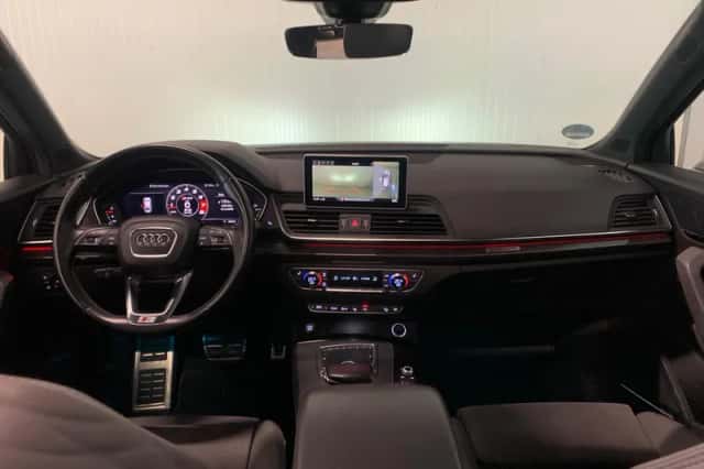 Audi SQ5 (2017) thumbnail 3