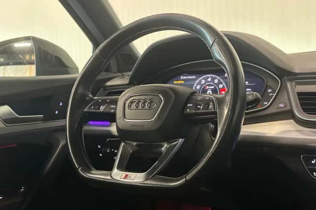 Audi SQ5 (2018) thumbnail 4