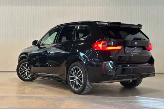 BMW X1 (2023) thumbnail 2