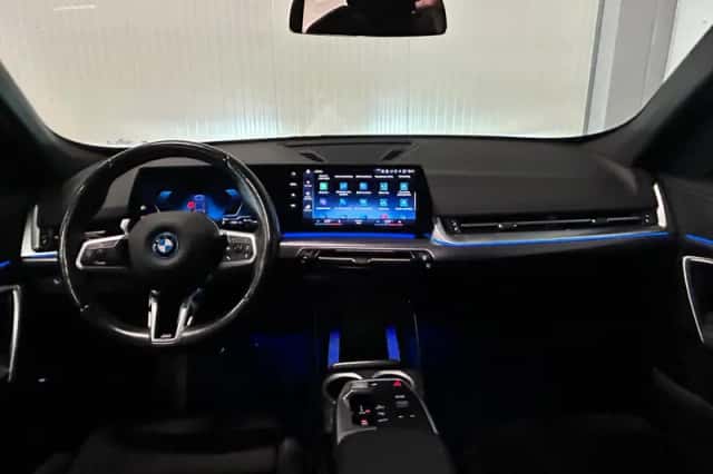 BMW X1 (2023) thumbnail 3