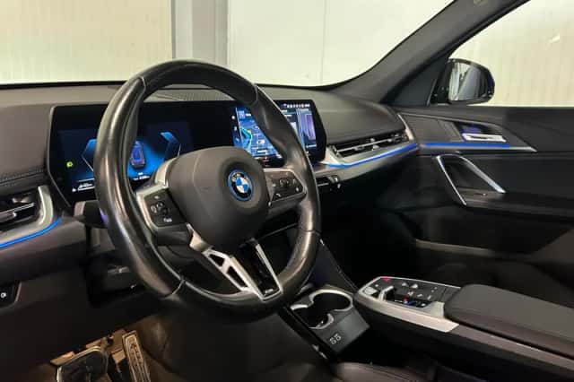 BMW X1 (2023) thumbnail 4