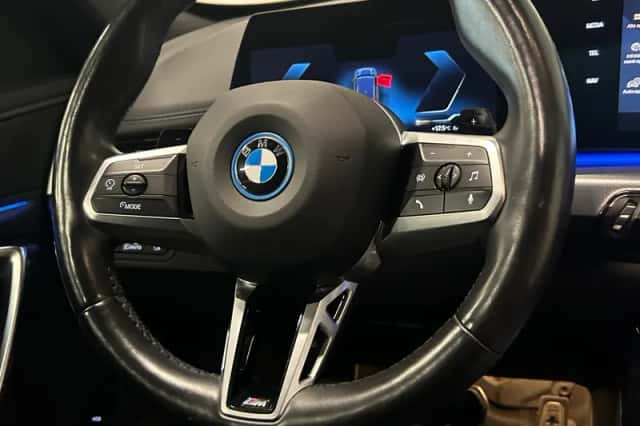 BMW X1 (2023) thumbnail 5